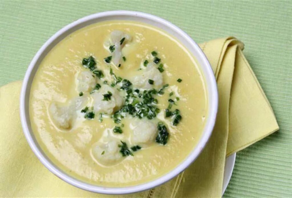 Суп-пюре из картофеля и цветной капусты