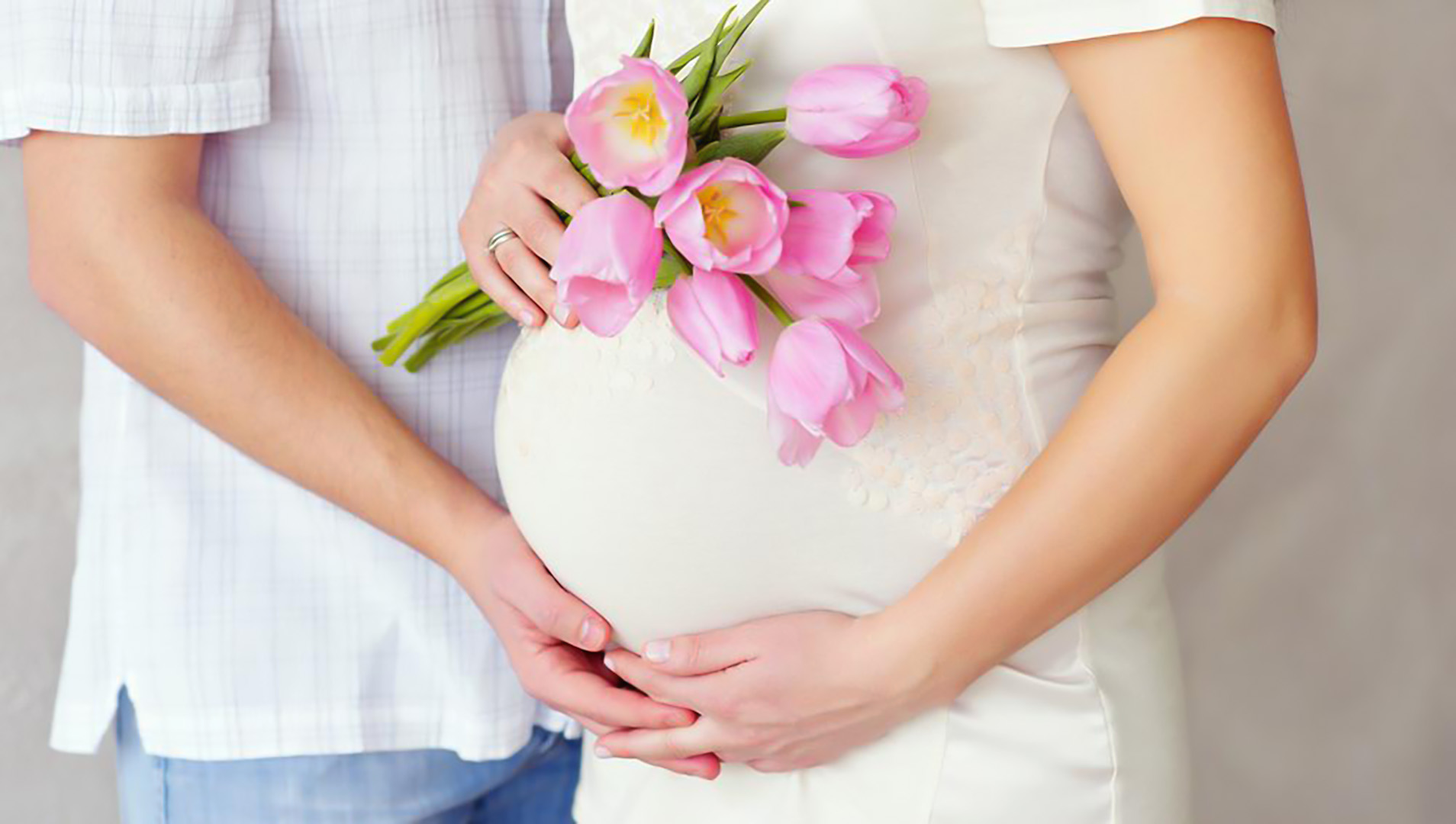 Желание забеременеть. Фотосессия беременной с цветами. Долгожданная беременность.