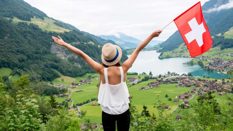 Как можно получить гражданство Швейцарии?