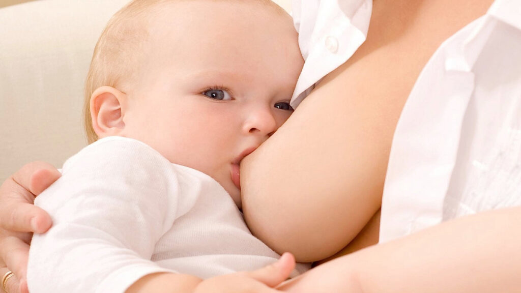 Почему при лактазной недостаточности нужно кормить малыша грудным молоком