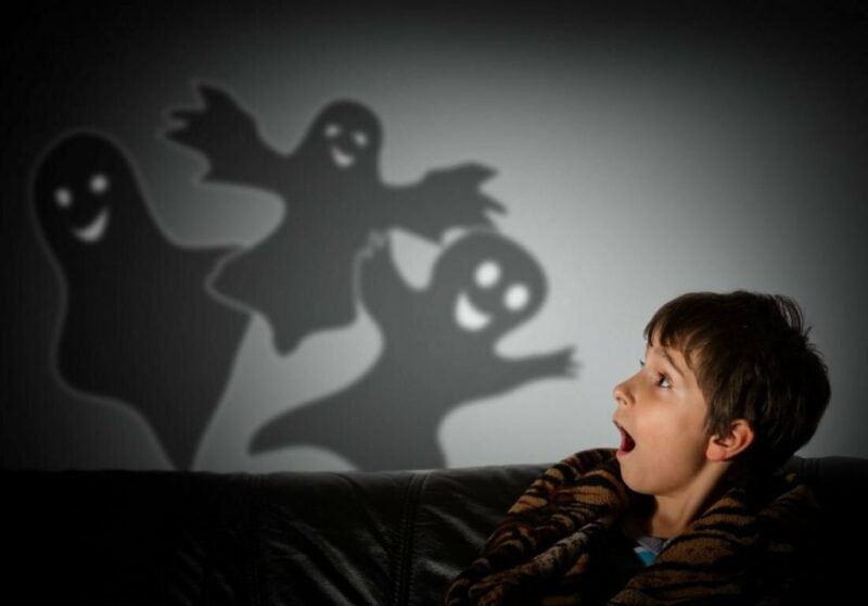 Как побороть страх темноты у ребенка?