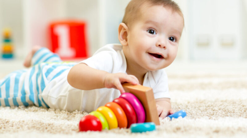 Игры и забавы для детей от рождения до трёх месяцев