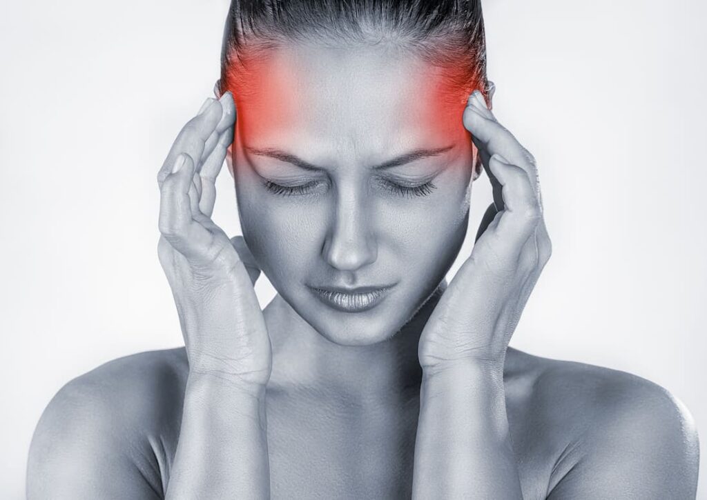Причины низкого давления и болей в голове